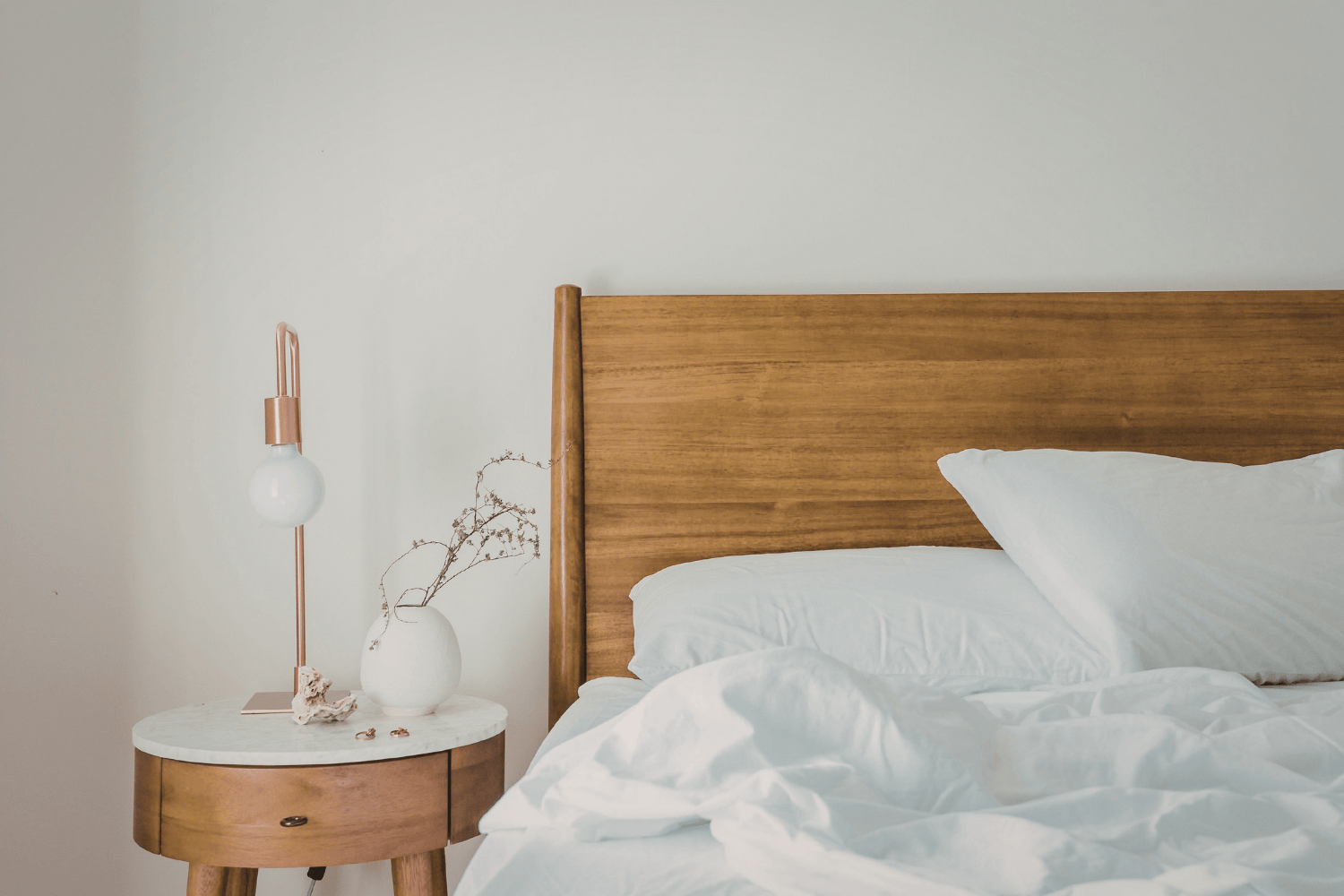 7 důvodů proč investovat do postele z masivu